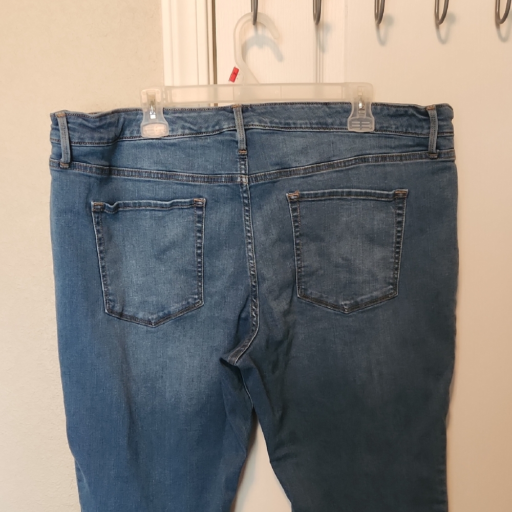 Ava & Viv Women's Straight Leg Jeans in Blue